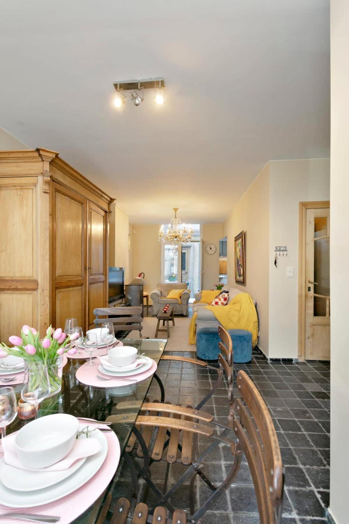 Huswell - Charming Town House In Historic Center Of Brugesヴィラ エクステリア 写真
